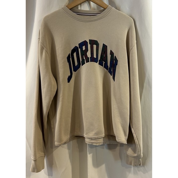 Nike Air Jordan‎ Essential Holiday Fleece Crew Sweetshirt Size Medium - Picture 1 of 8